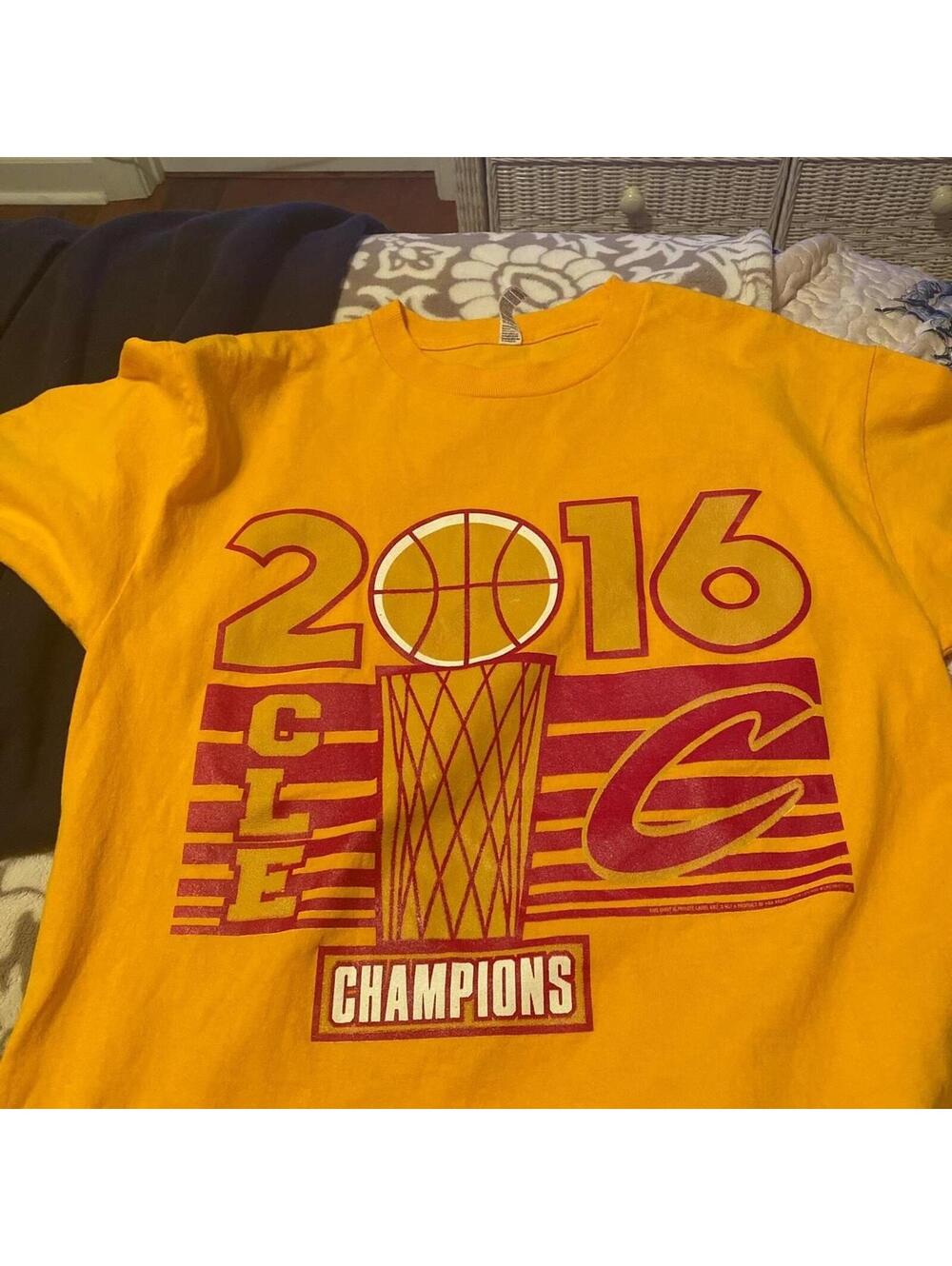 2016 NBA Finals Cavalier Championship Men's T-Shirt Size M